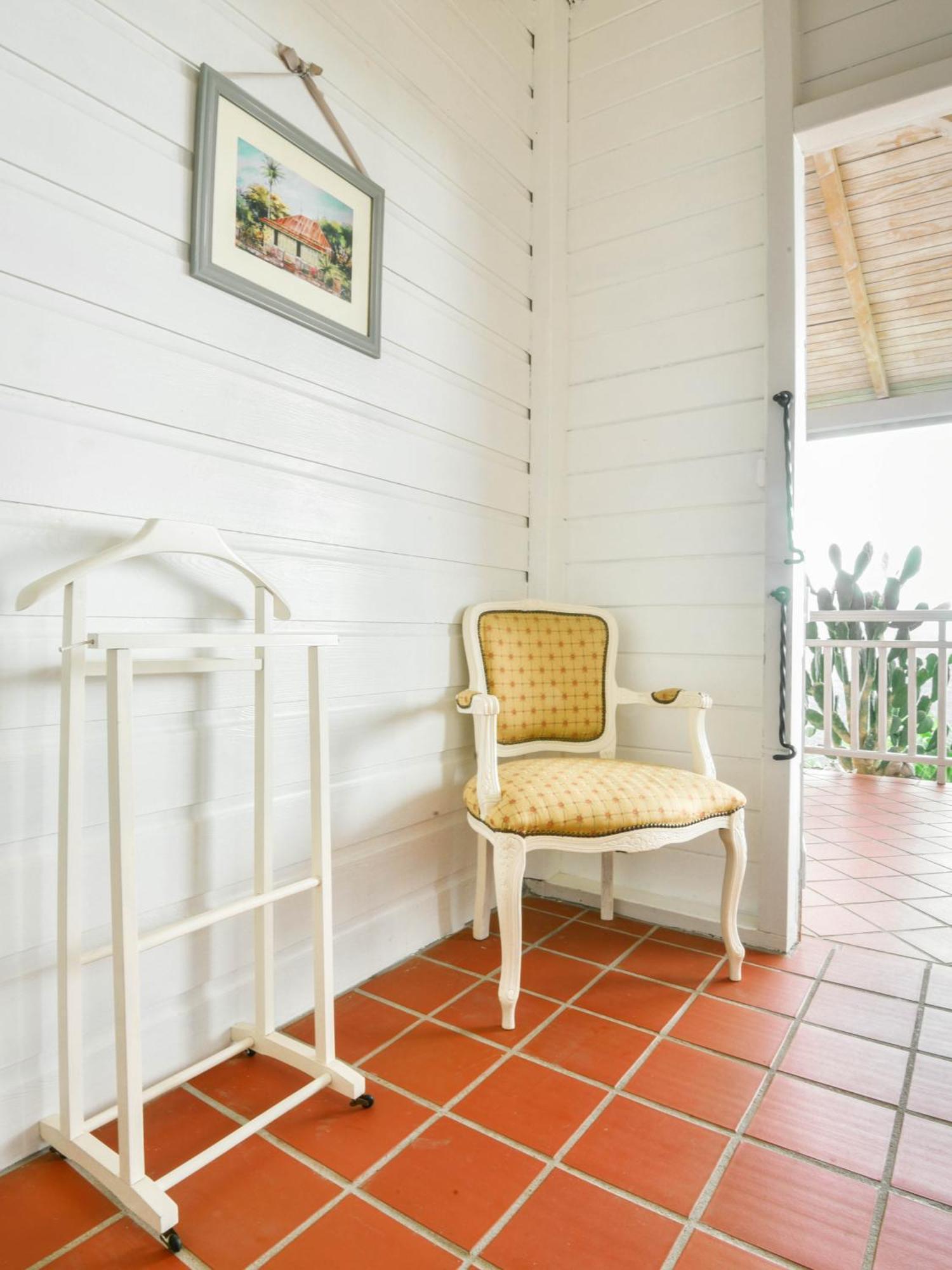 Beausejour Guest House Pointe-Noire Ngoại thất bức ảnh